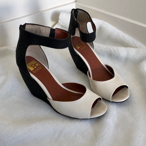 Black & White Wedge Sandals - Picture 1 of 4